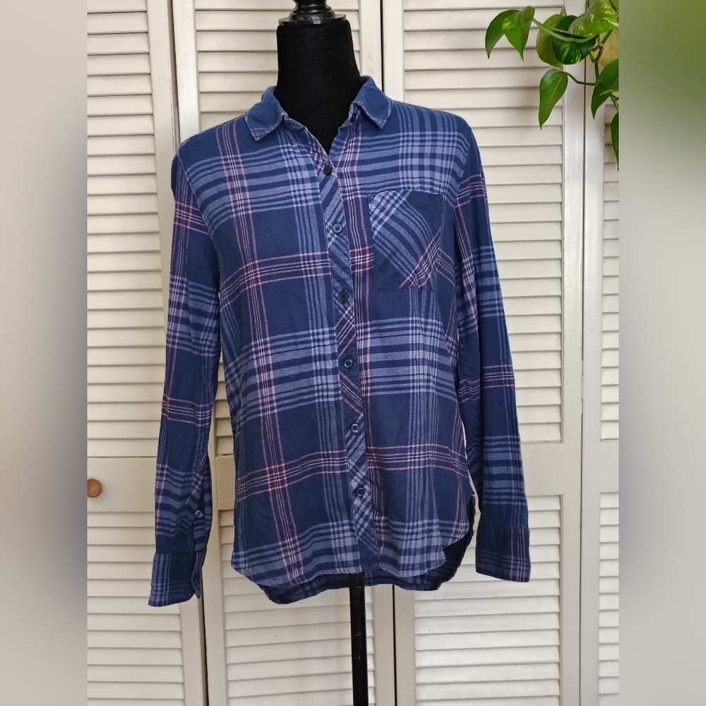 Orvis Blue and Pink Plaid Button-Down Shirt Size S – Like New